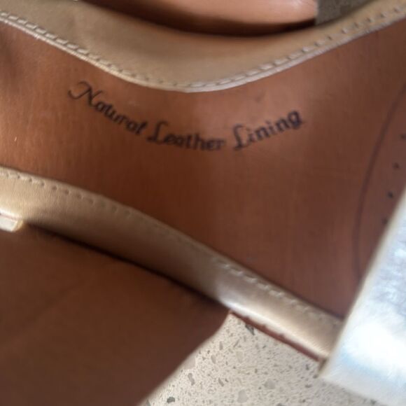 Sofft SAMOA Platino Metallic Leather Ruched Straps Sandals Wedge Heel Size 9.5M - Picture 11 of 13